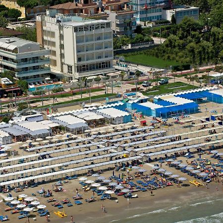 Residence Riccione Beach Apartments Luaran gambar