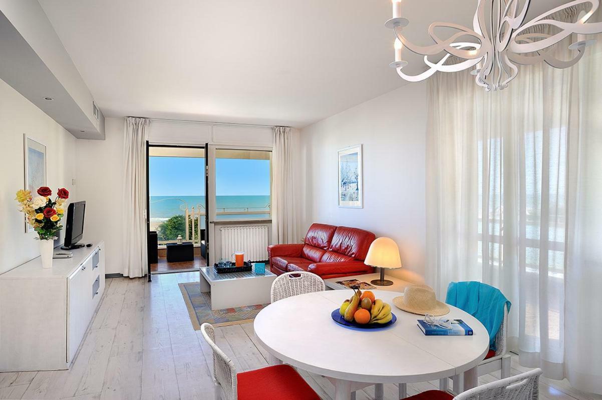 Residence Riccione Beach Apartments Luaran gambar