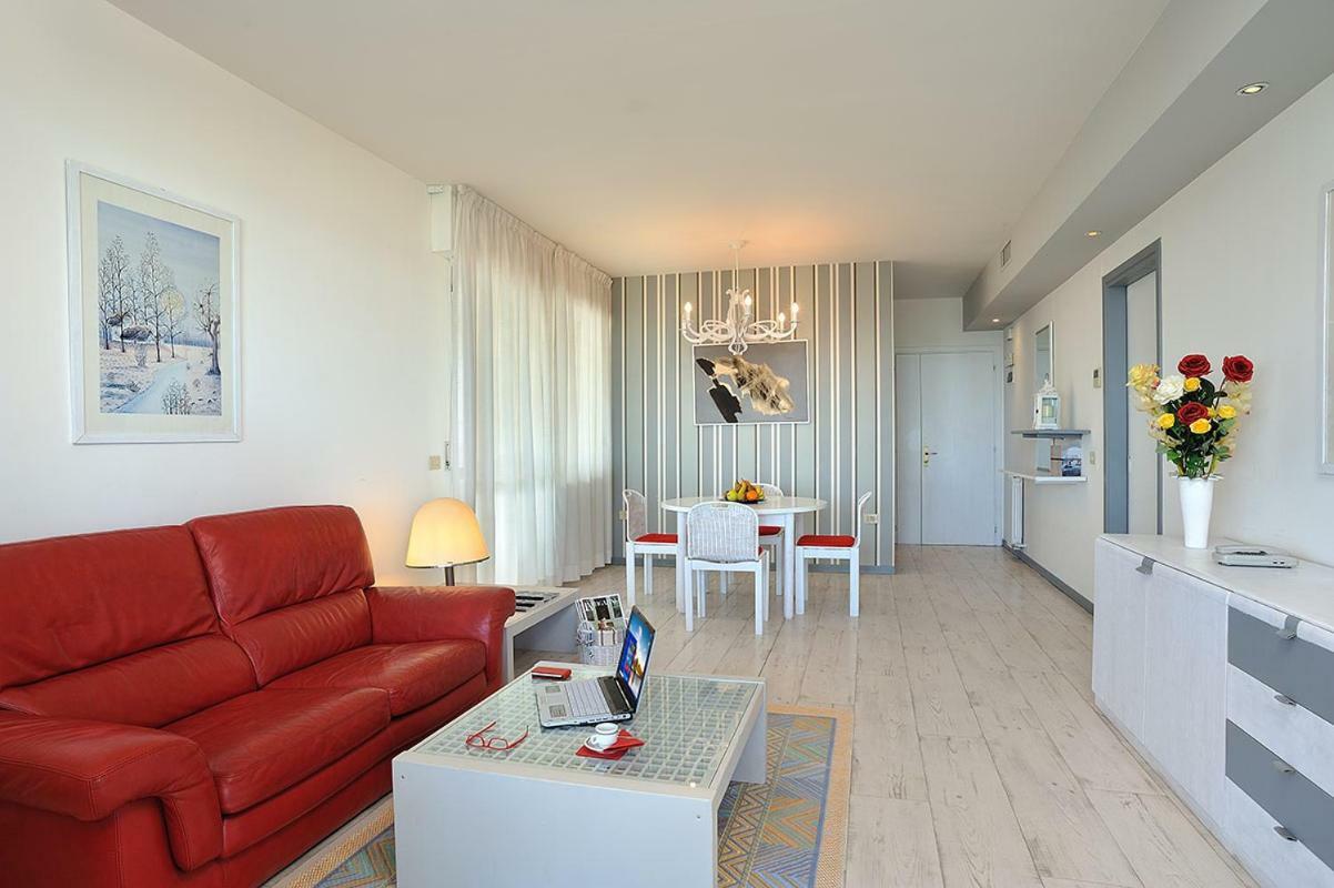 Residence Riccione Beach Apartments Luaran gambar